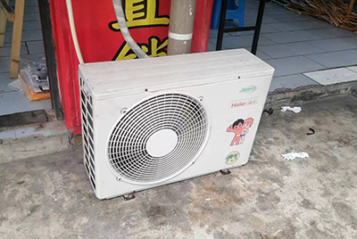 东宝空调突然不制冷只吹自然风怎么办？